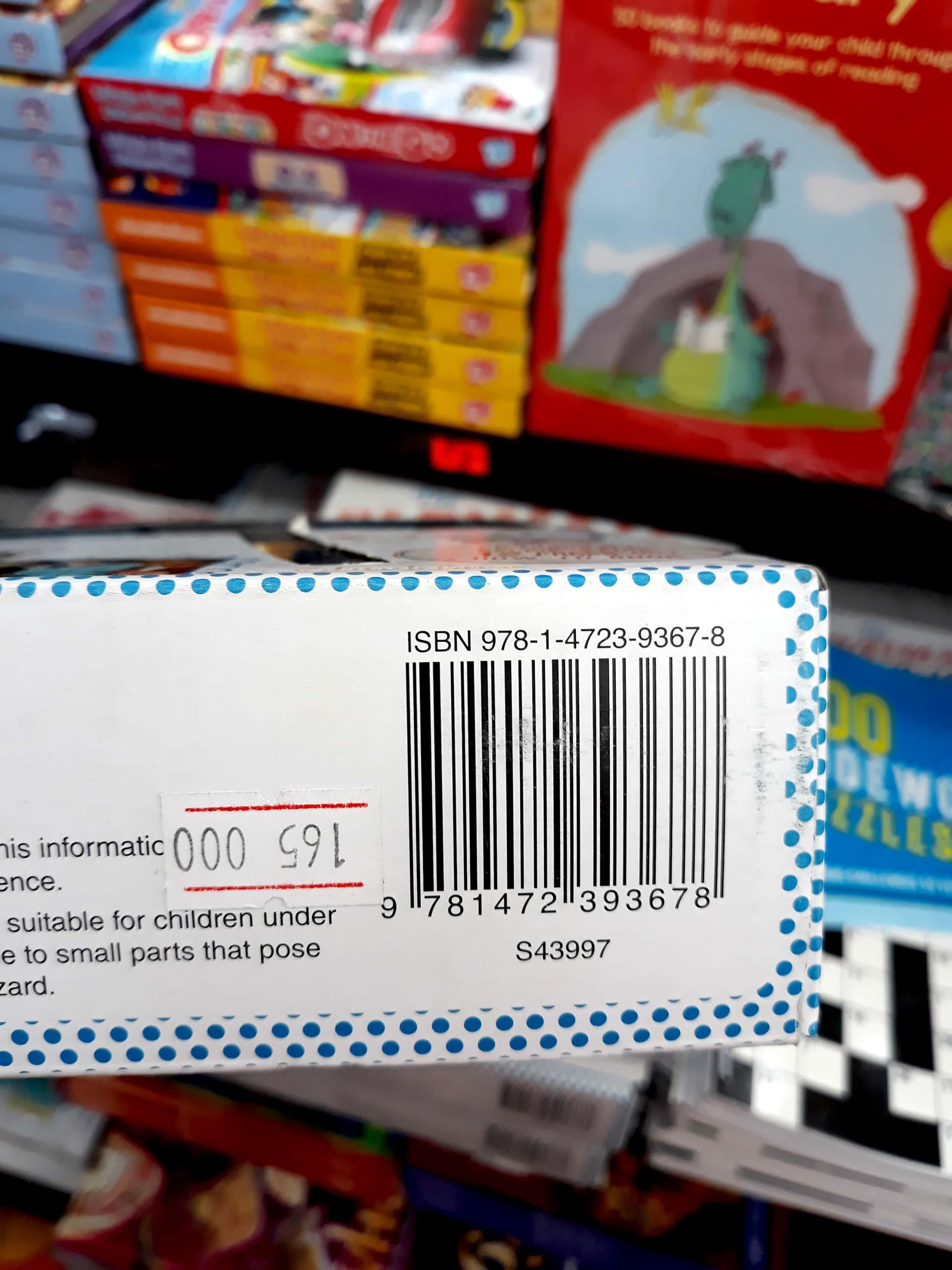 Sách ngoại văn: The Ultimate Selfie Kit