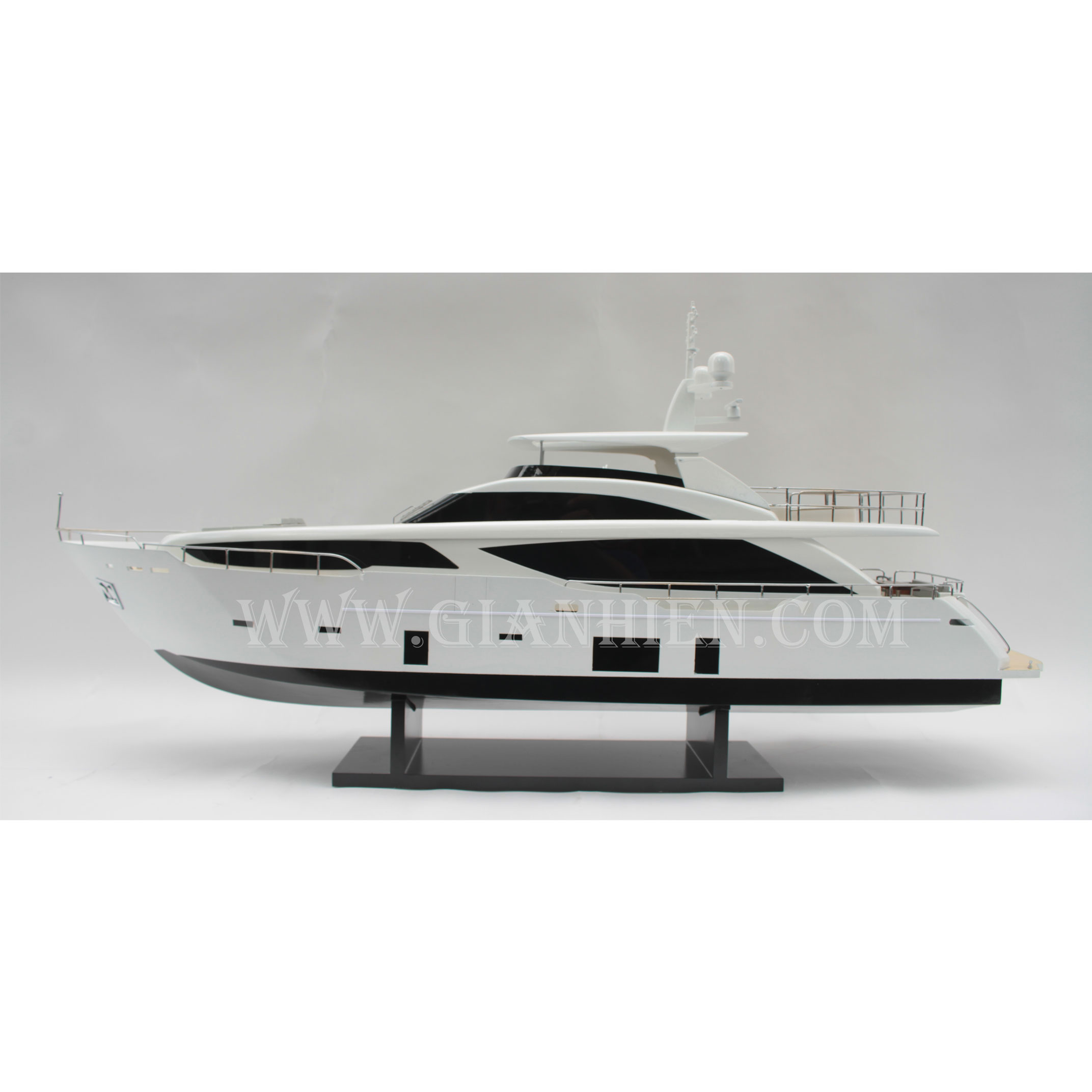 Mô hình Du Thuyền hiện đại PRINCESS SUPERYACHTS 30M (White Black) 90cm (Giá xưởng)