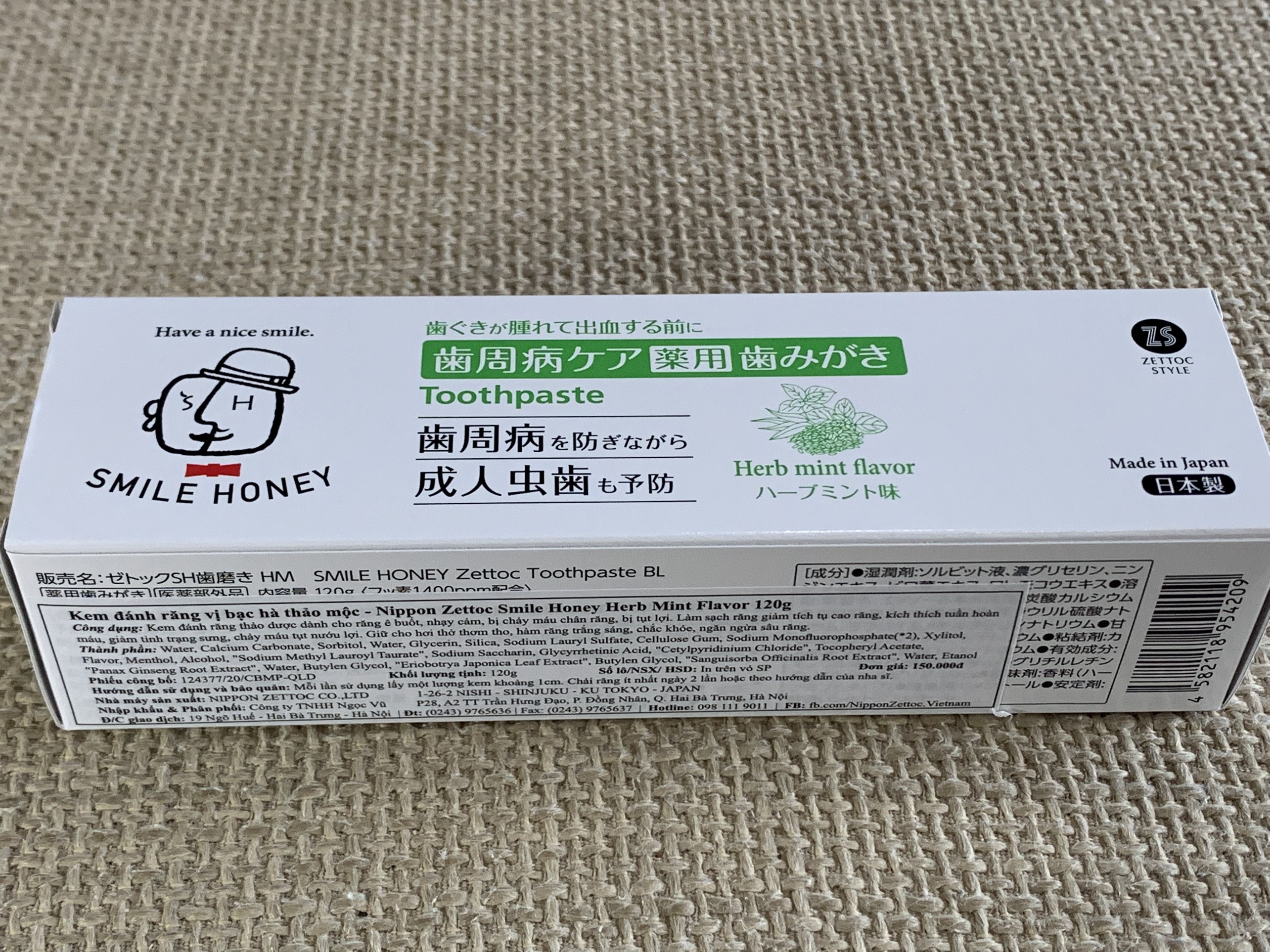 Kem đánh răng vị bạc hà thảo mộc Nippon Zettoc Smile Honey Herb Mint Flavor 120g