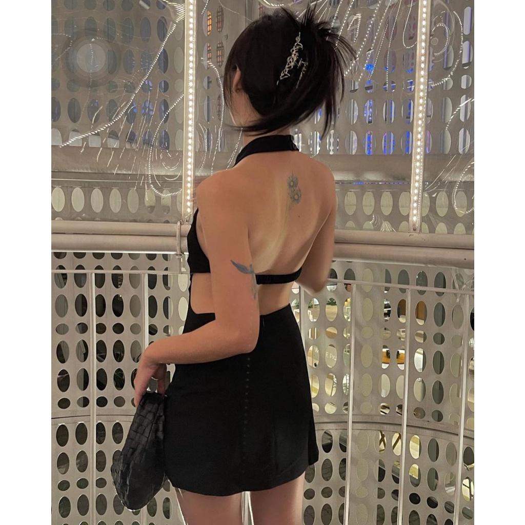 SET ĐẦM YẾM ĐEN CUTOUT LƯNG KÈM KHOÁC NGOÀI