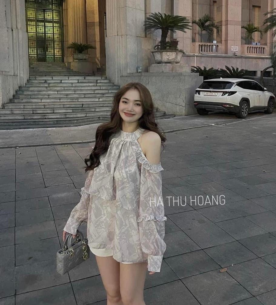 SET ÁO DÂY YẾM SUÔNG HOA KHOÉT TRỄ VAI TAY BỒNG + QUẦN NGẮN SHORTS ỐNG RỘNG LƯNG CAO ĐI CHƠI ĐI BIỂN DẠO PHỐ