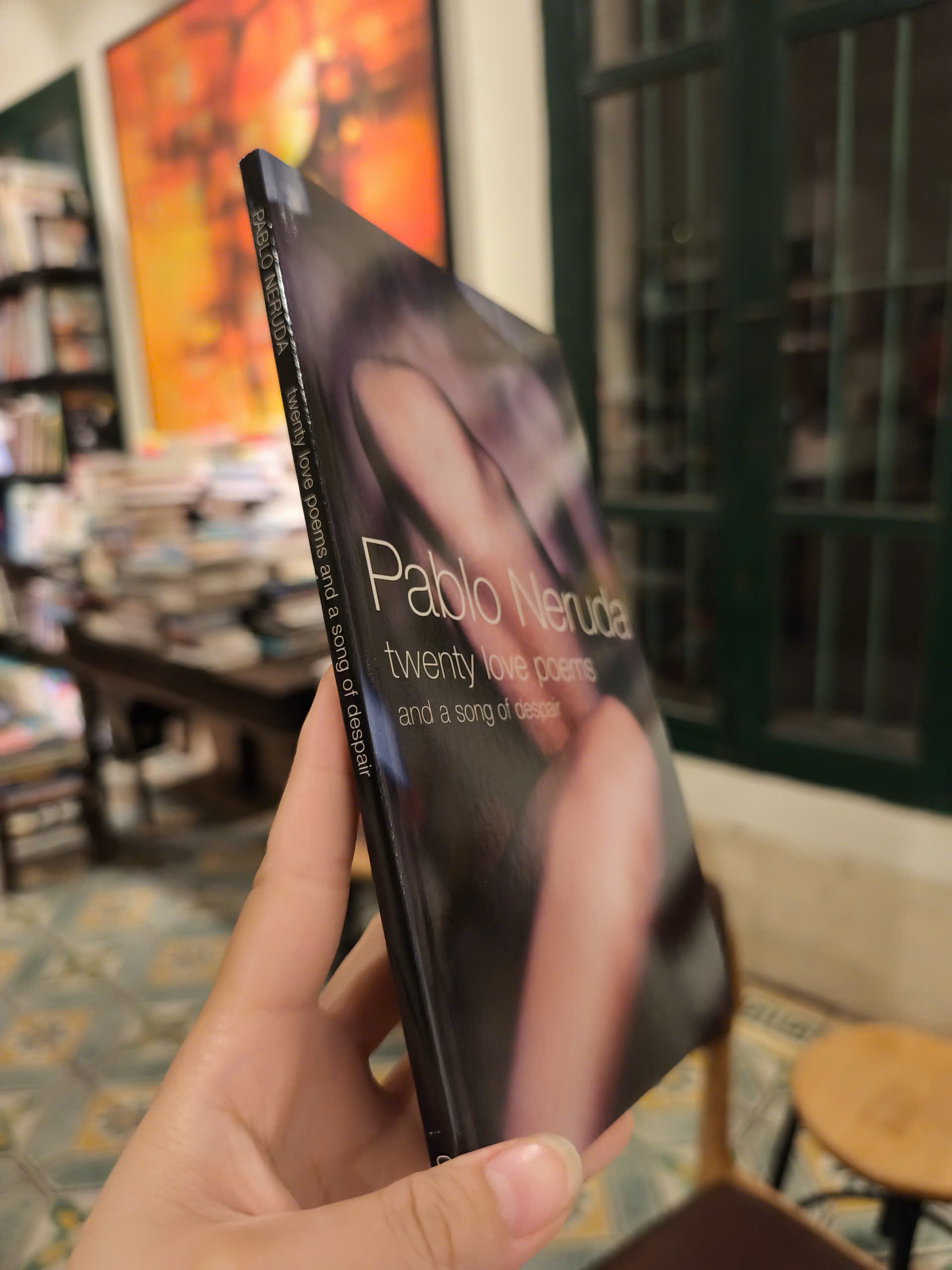 Sách - Twenty Love Poems and a Song of Despair by Pablo Neruda | Classics Poetry / Ngoại văn