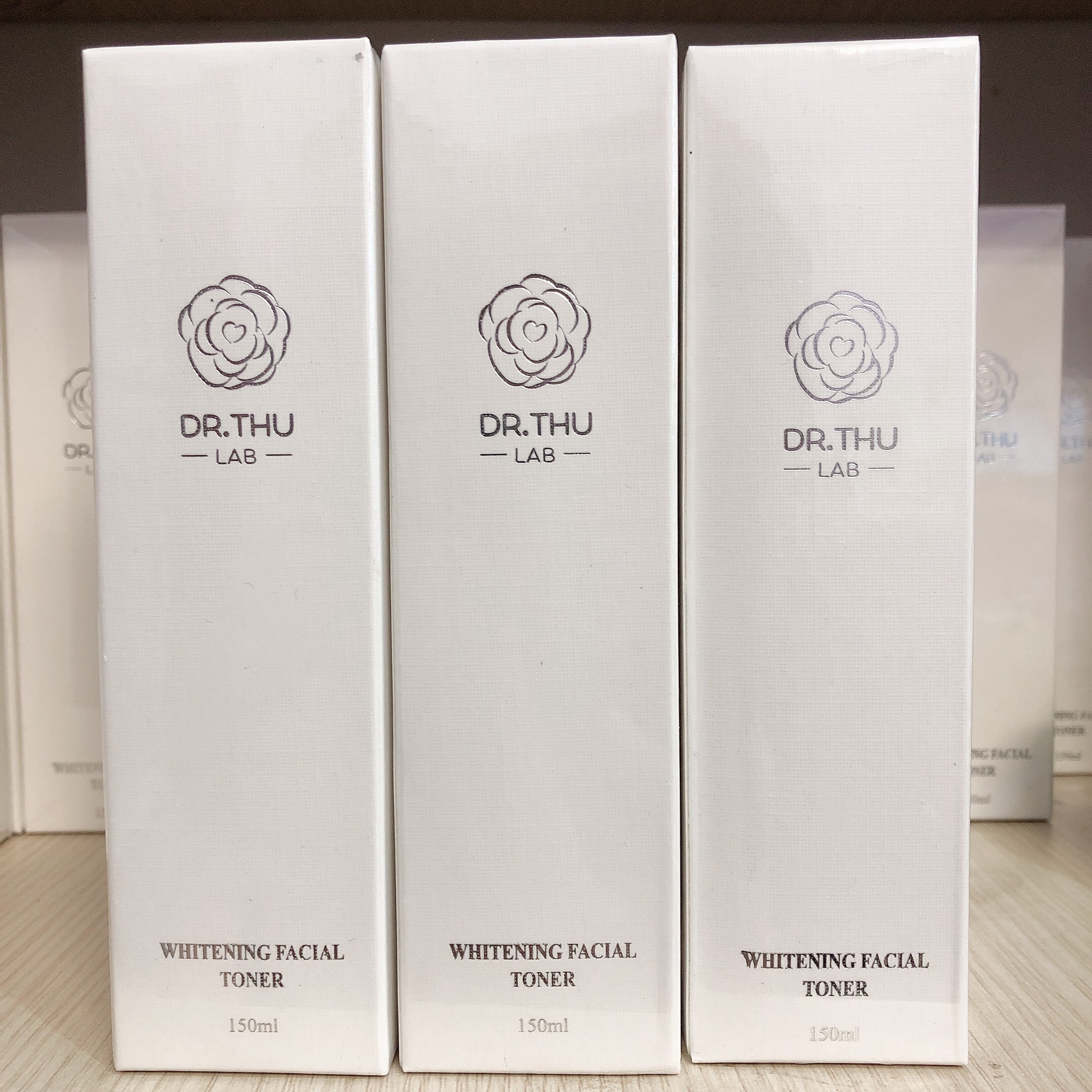 Toner Cân Bằng pH Da, Dưỡng Trắng, Kiềm Dầu, Cấp Ẩm, Sạch Sâu Lỗ Chân Lông, Kháng Viêm, Ngăn Ngừa Mụn, Giảm Mụn Ẩn, Mụn Đầu Đen - Dr. Thu Lab