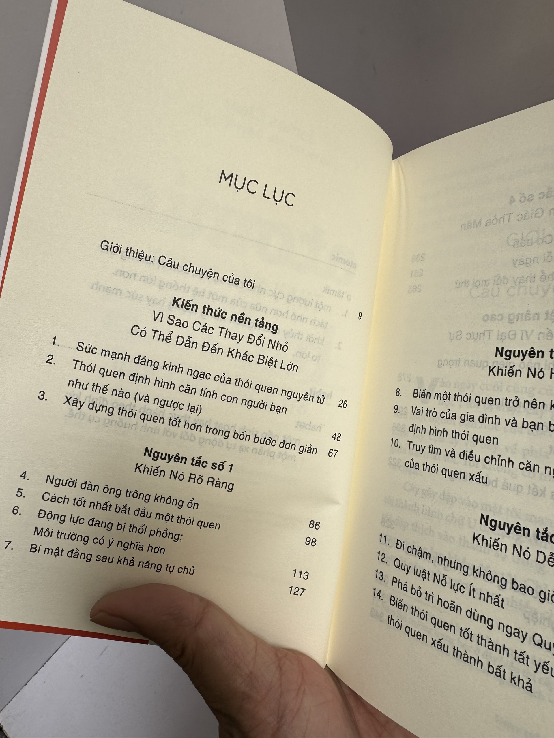New York Times Bestseller - ATOMIC HABITS - THAY ĐỔI TÍ HON, HIỆU QUẢ BẤT NGỜ - Tạo thói quen tốt, bỏ thói quen xấu bằng phương pháp đơn giản mà hiệu quả  - James Clear - Phuongnambook