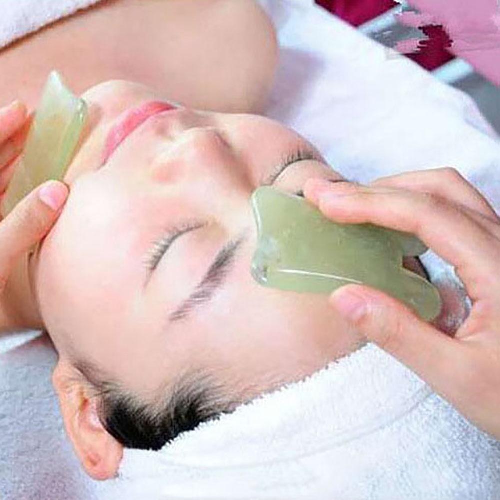 Combo - ngọc cạo gió và kem cạo gió đả thông kinh lạc Trong Đông Y Spa TMV