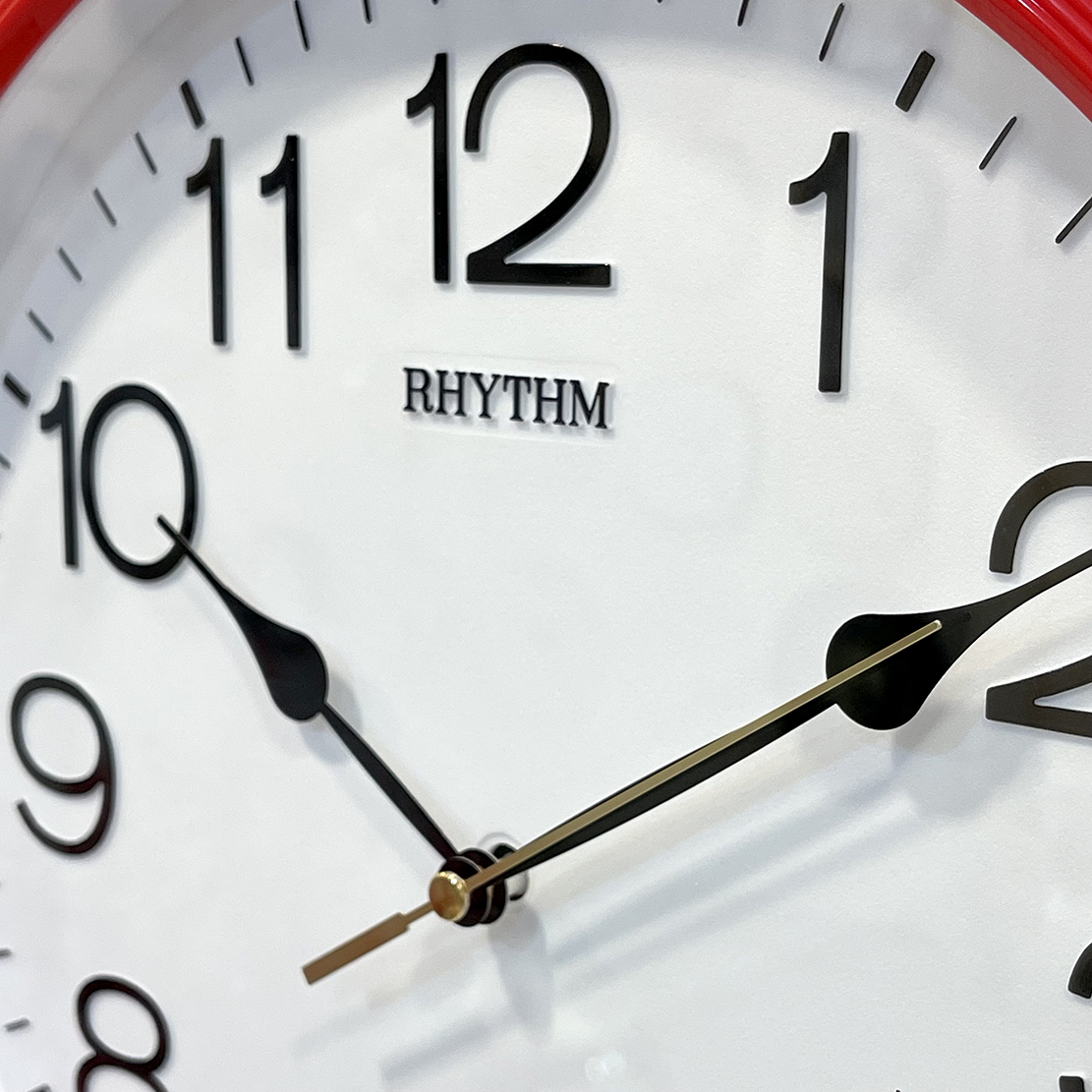 Đồng hồ Rhythm CMG734NR01 Kt 31.2 x 5.0cm, 710g. Vỏ nhựa. Dùng Pin.