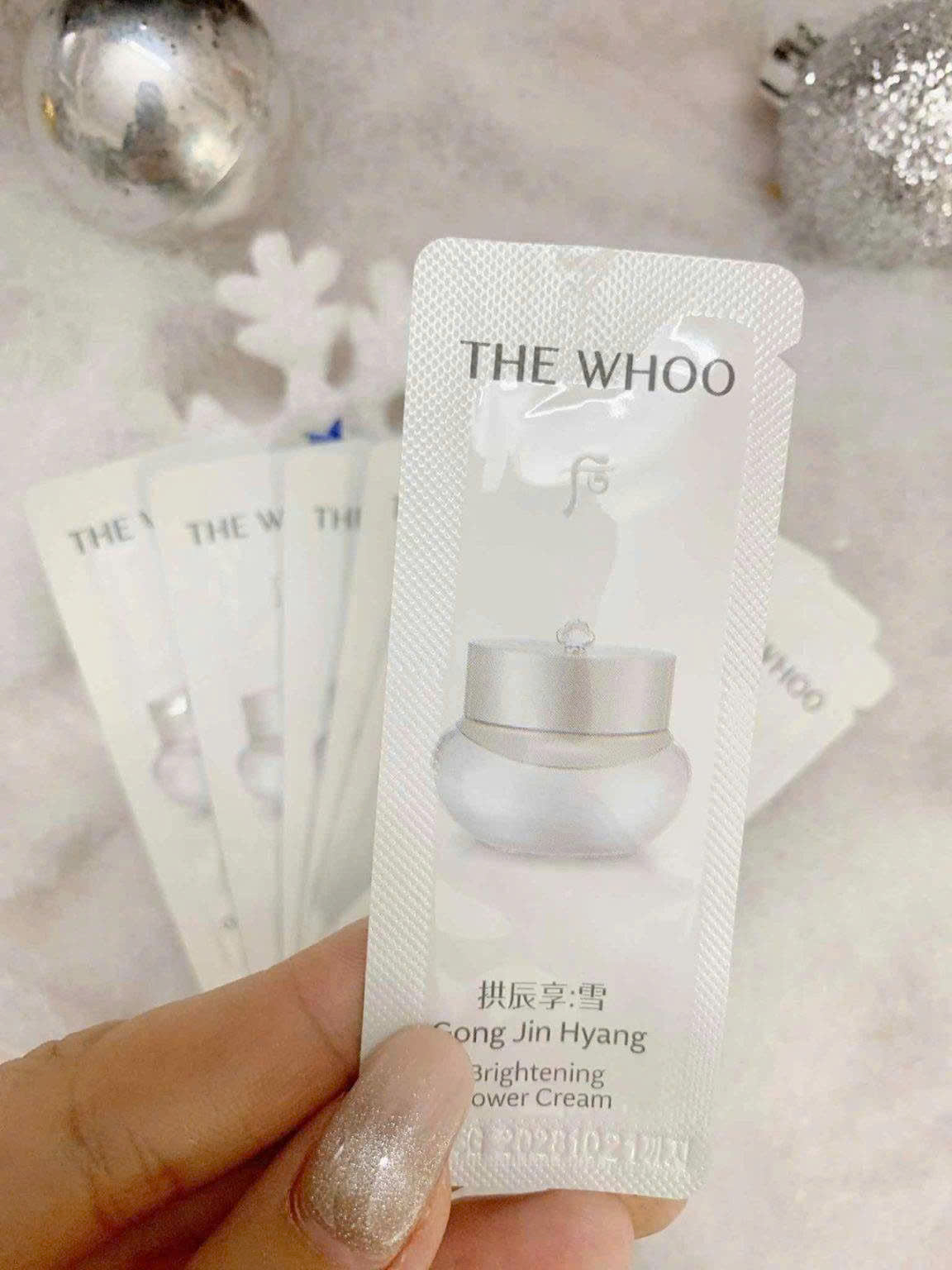 Combo 10 Gói Kem Dưỡng Sáng Da THE WHOO Gongjinhyang Seol Brightening Power Cream 1ml