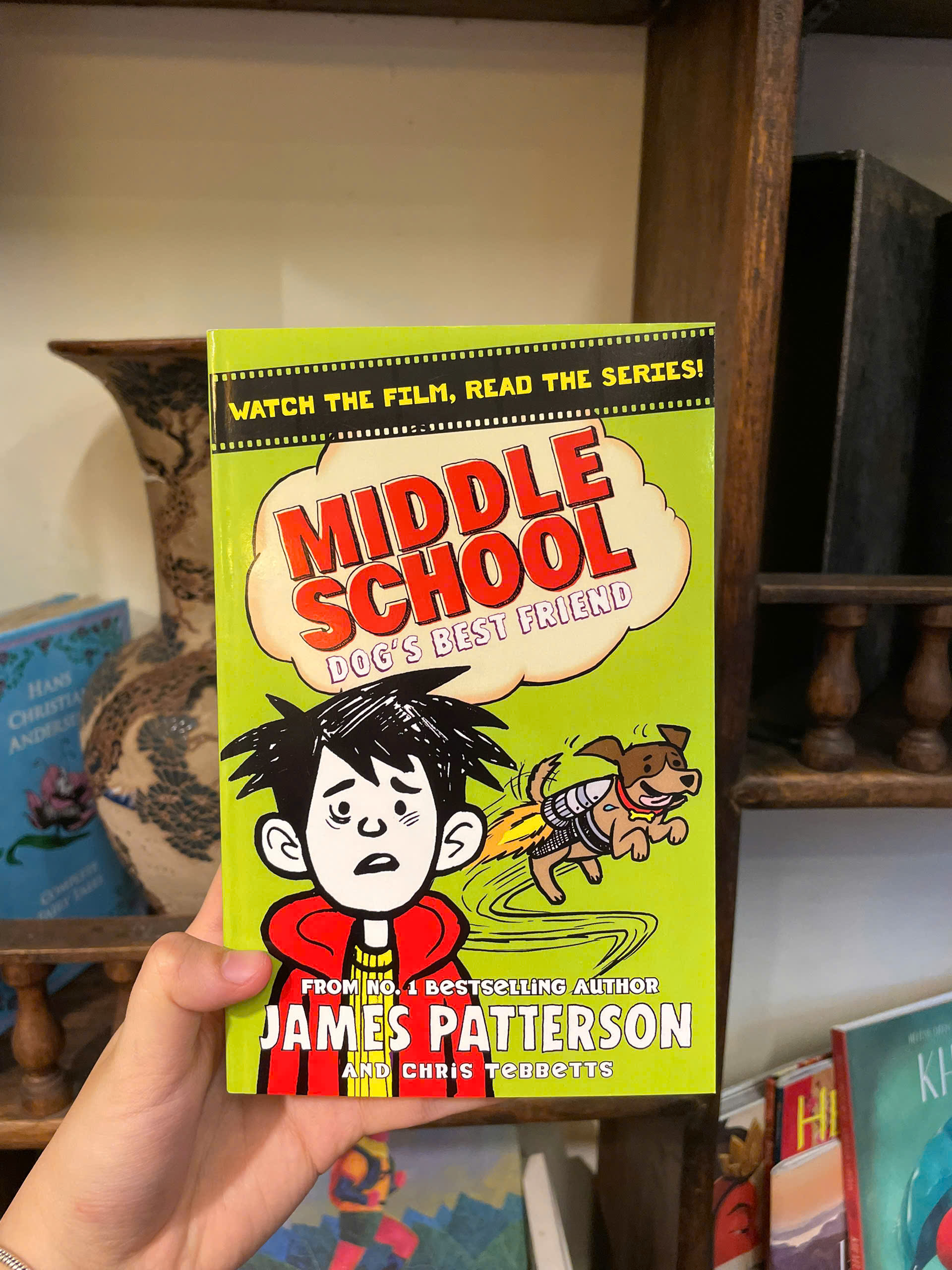 Sách - Middle School Dog's Best Friend by James Patterson/ Sách thiếu nhi tiếng Anh