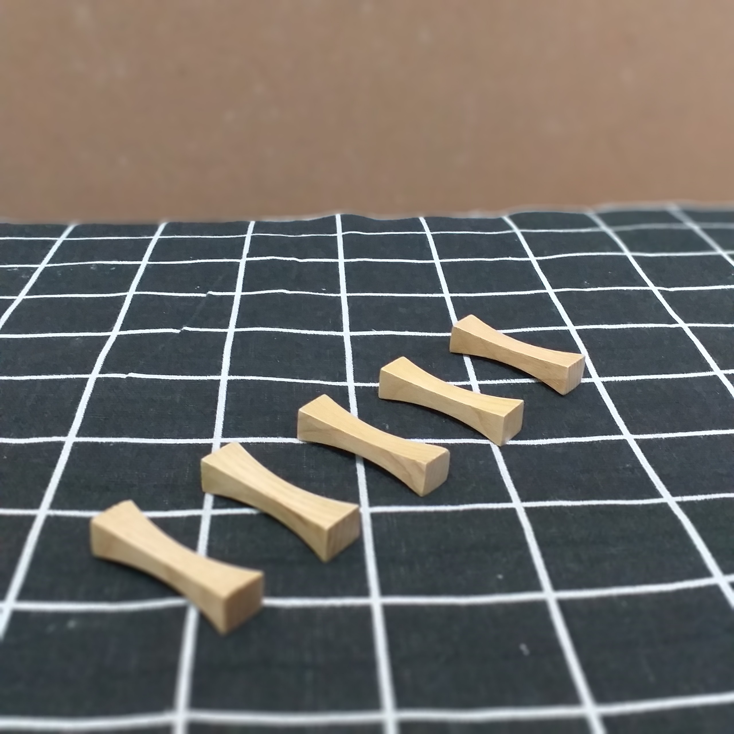 Bộ 5 gác đũa gỗ TẦN BÌ hình Nơ 4,5cm- Tiện dụng và sang trọng trên bàn ăn
