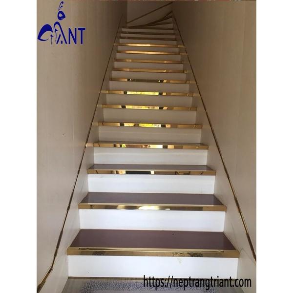 Nẹp nhôm v30 vàng hồng, nẹp nhôm chữ V, thanh V nhôm, nẹp trang trí dễ thi công