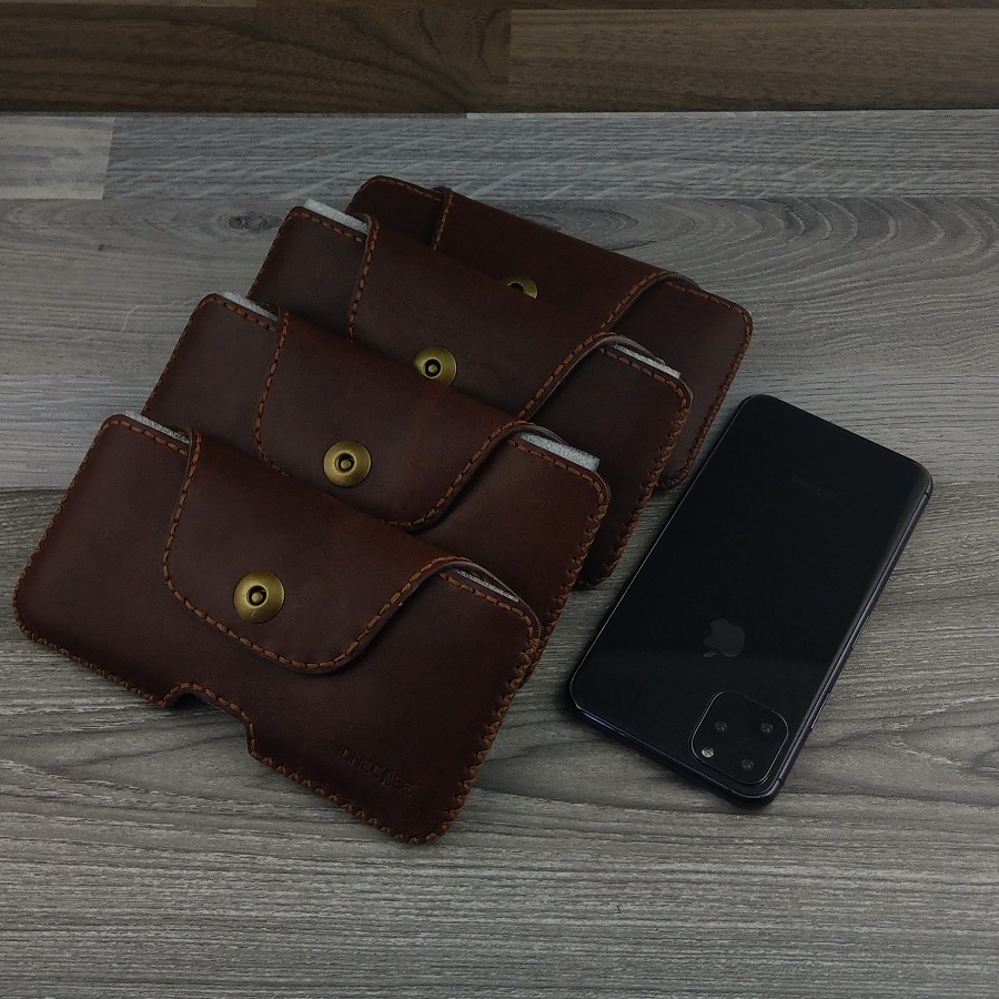 Bao Da Đeo Lưng dành cho Iphone XR Da Sáp Nâu Cafe