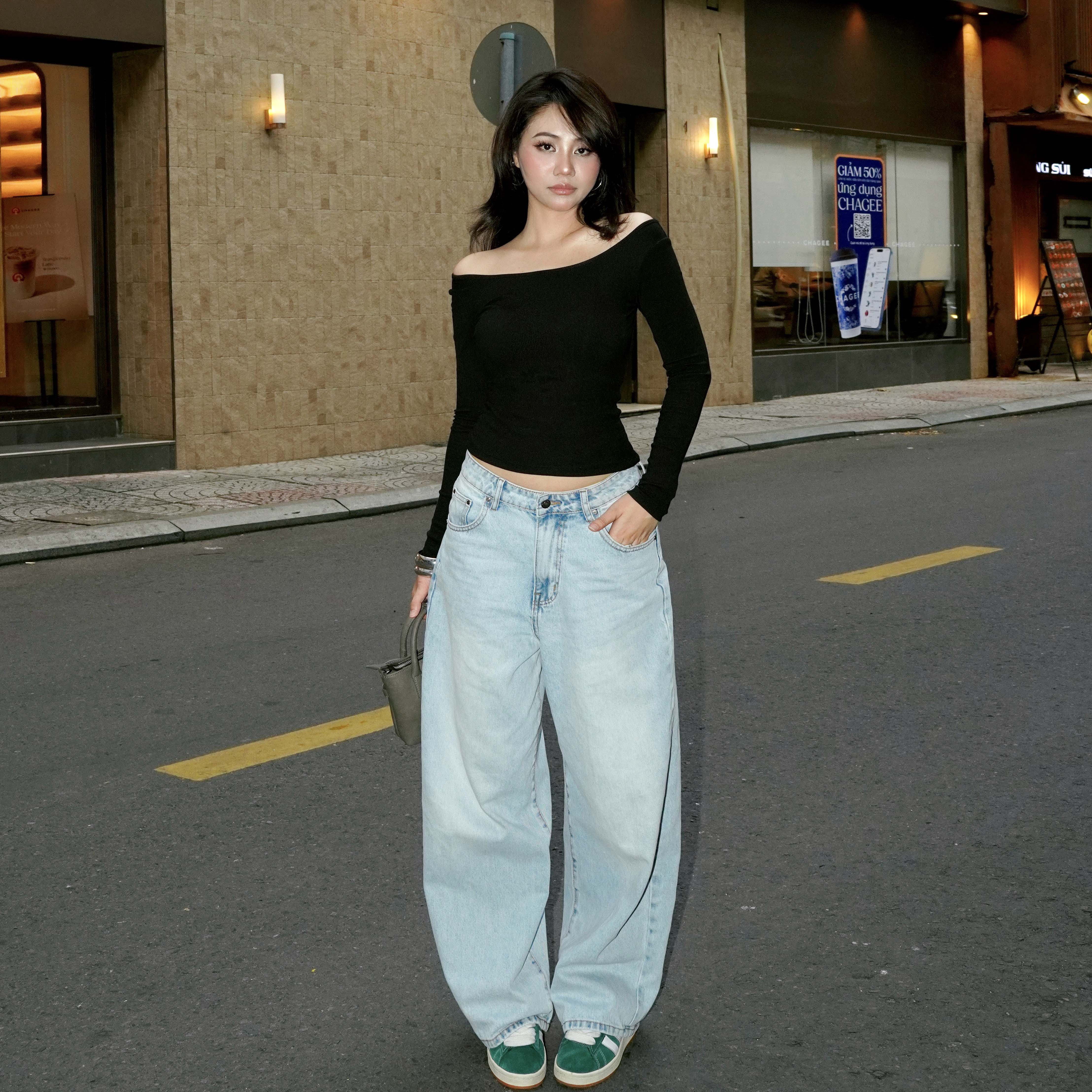 Quần jeans ống rộng balloon màu Lila Blue Aaa Jeans