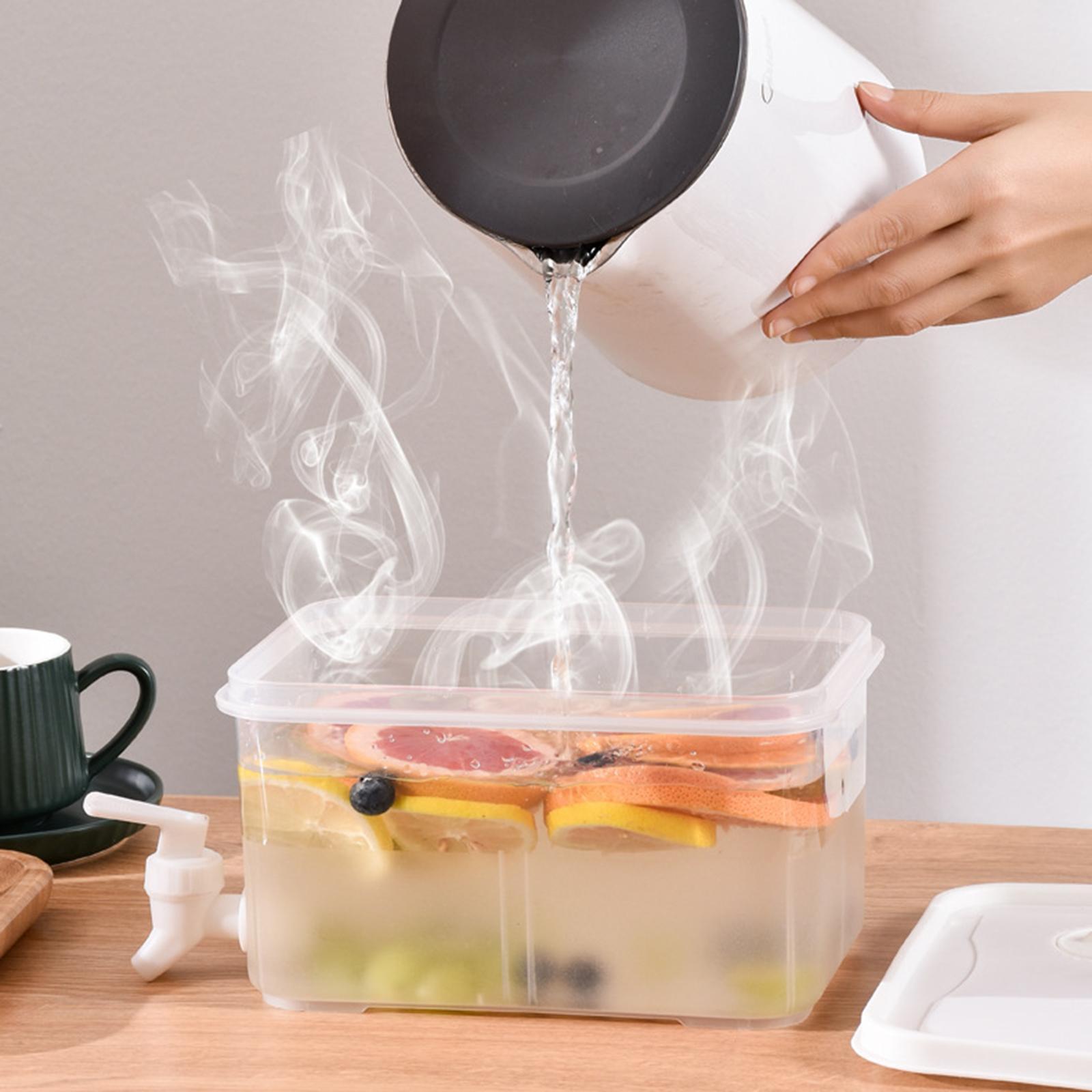 Iced Beverage Dispenser,Plastic Drink Dispenser Refrigerator Bottle Drinking Water Dispenser Cold Kettle with Faucet Beverage Container