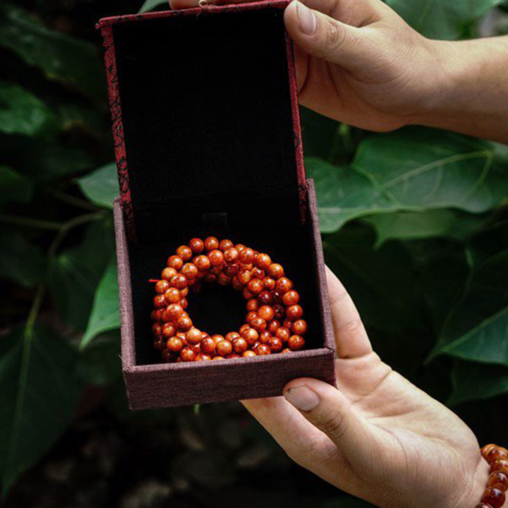 Vòng tay Nu huyết long chuỗi hạt 8mm