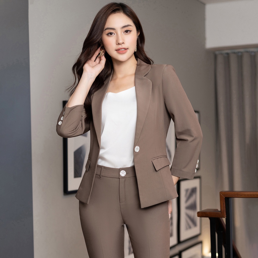Bộ Đồ Vest Nữ Trơn UK FASHION Thiết Kế Cổ Ve Xuôi Kiểu Dáng Lịch Sự Nhã Nhặn, Chất Vải Nhập Hàn Cao Cấp NKBD2207001