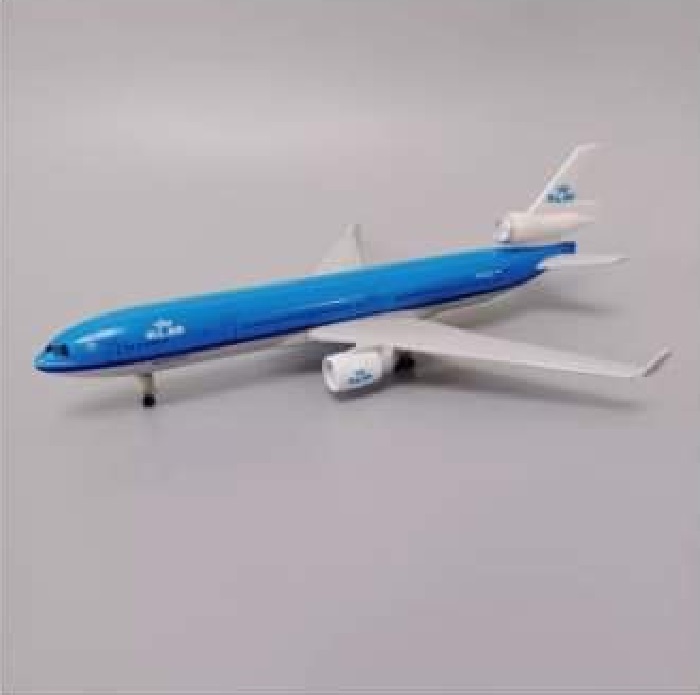 Mô hình máy bay KLM MD-11 20cm có bánh xe