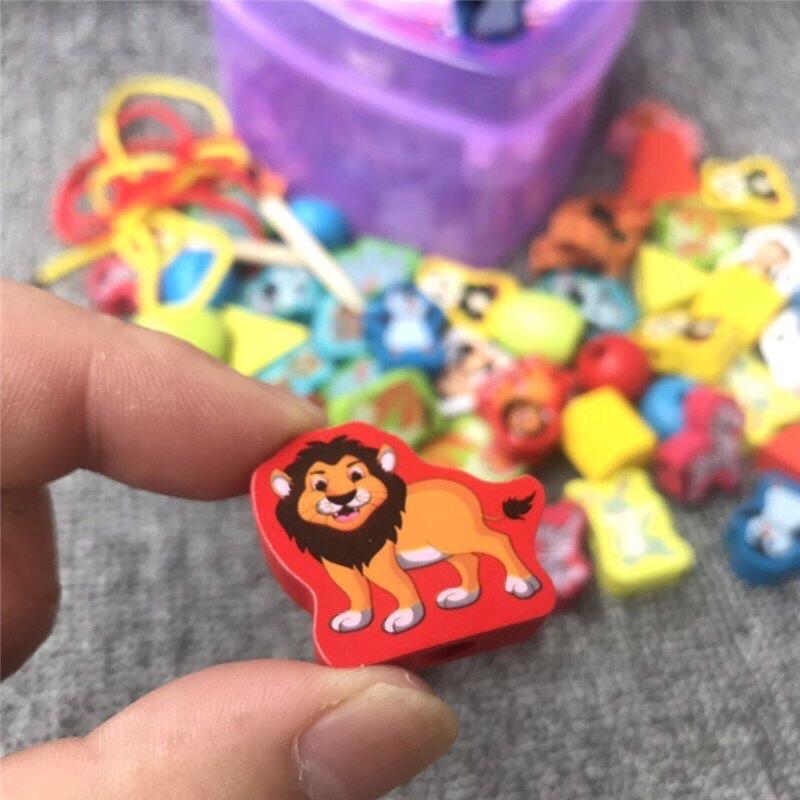 Đồ chơi luồn hạt hộp trái tim chất liệu gỗ mịn rèn luyện sự khéo léo cho bé