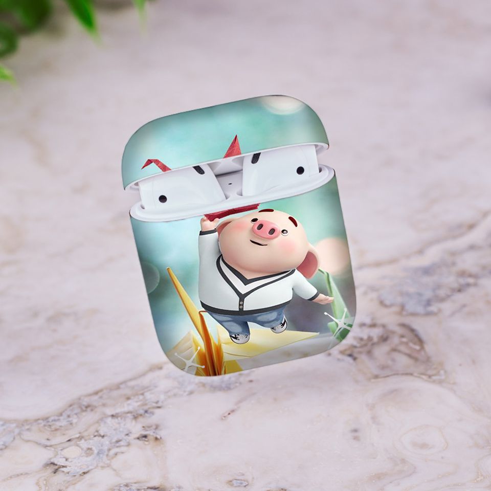 Miếng dán skin chống bẩn cho tai nghe AirPods in hình Heo con dễ thương - HEO2k19 - 045 (bản không dây 1 và 2)