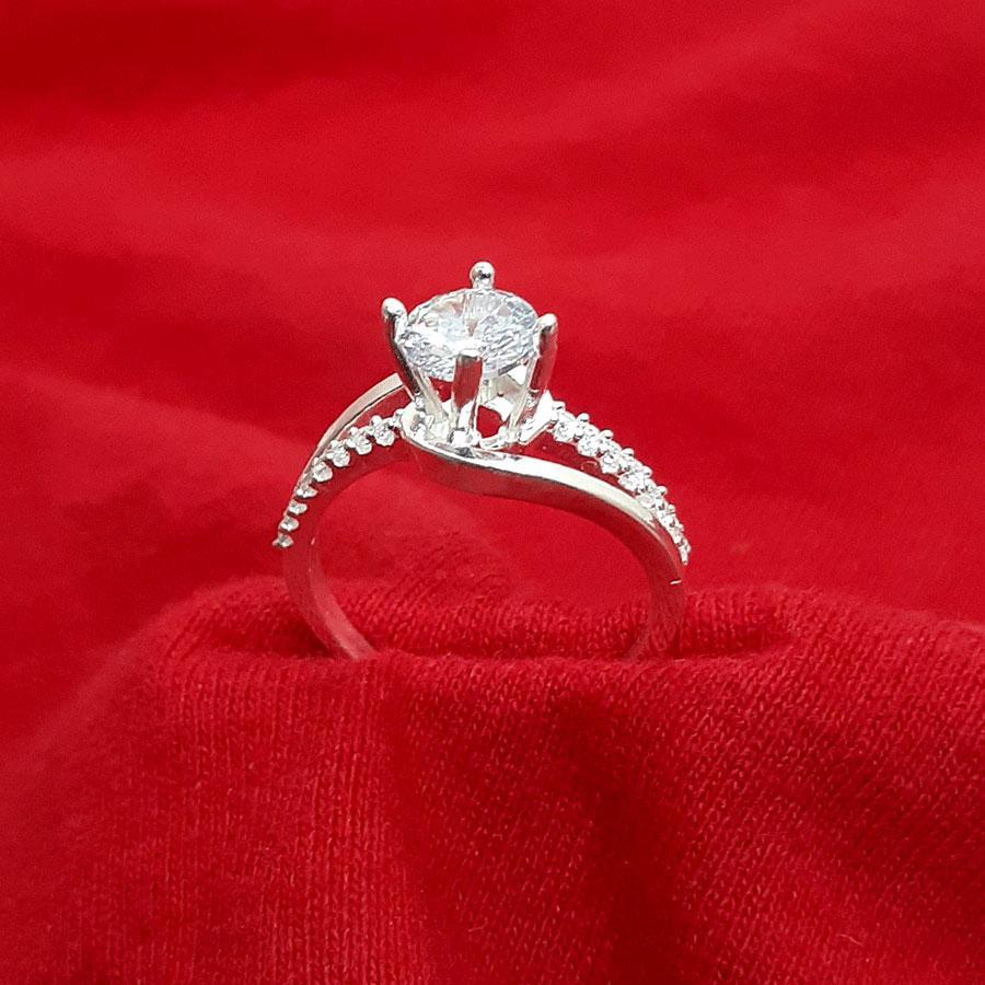 Nhẫn nữ Bạc Quang Thản, nhẫn nữ ổ cao gắn đá nhân tạo size 5,5 ly chất liệu bạc ta không xi mạ phong cách thời trang, phù hợp với mọi lứa tuổi