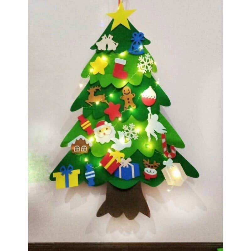 CÂY THÔNG DÁN ĐẸP LUNG LINH ĐÓN NOEL CÙNG BÉ