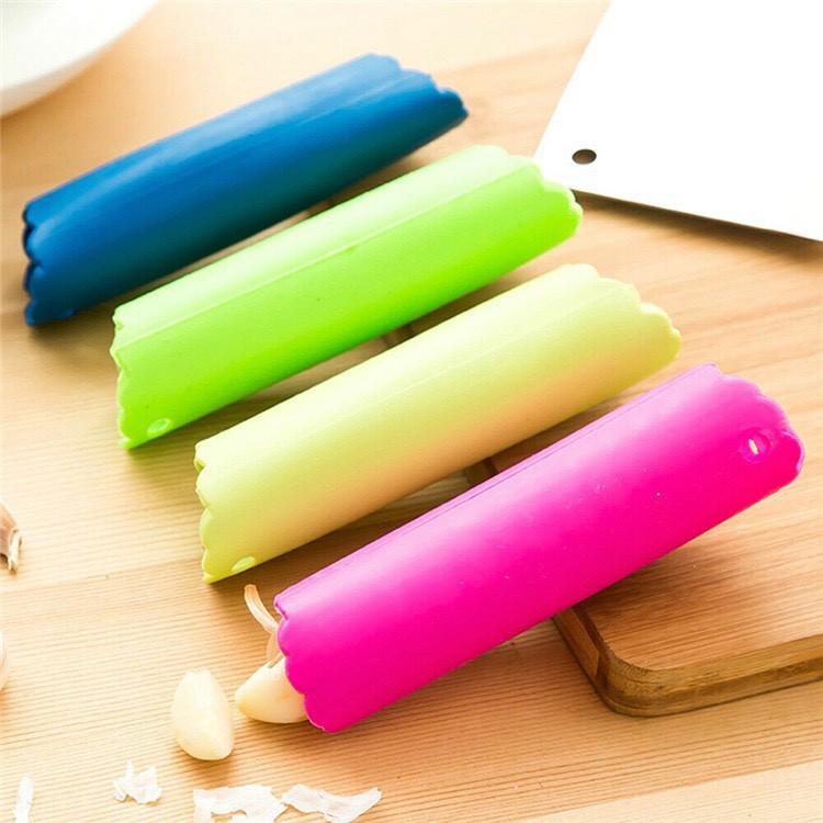 Bóc vỏ tỏi tiện dụng bằng silicone 88121 shop cr7