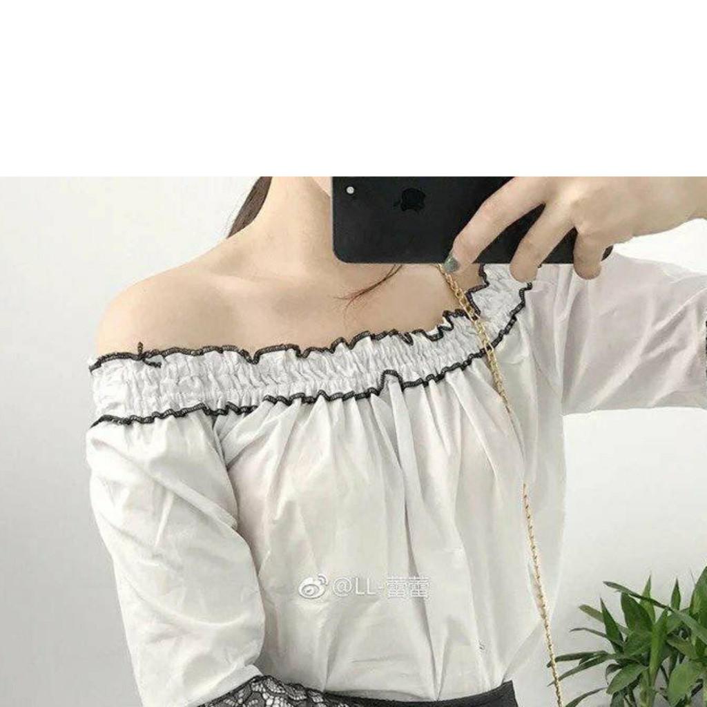 Aó kiểu trễ vai nhúng tay loe ren