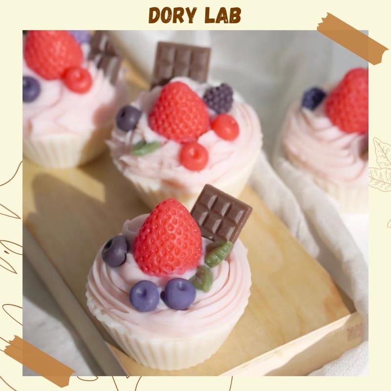Nến Thơm Bánh Cupcake Dâu Tây Handmade, Phụ Kiện Decor - Dory Lab