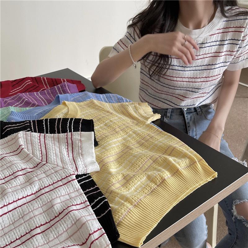 MS410 Áo len kẻ ngang cổ tròn nữ tính