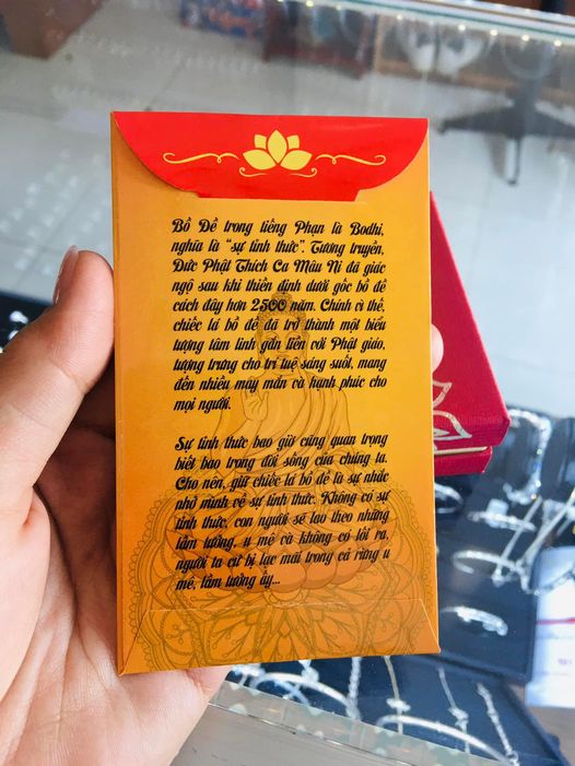 Lá Bồ Đề Vàng Phong Thủy
