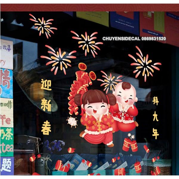 Decal trang trí tường Tết - BÉ TRAI BÉ GÁI VUI PHÁO ĐỎ