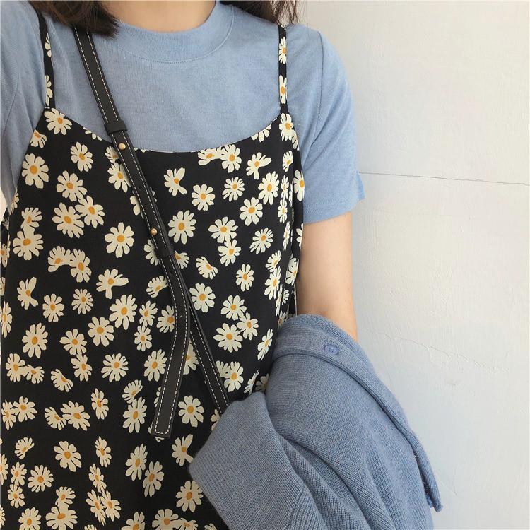 Váy Yếm 2 Dây Hoa Cúc Chất Thô Dáng Vay A Nhẹ
