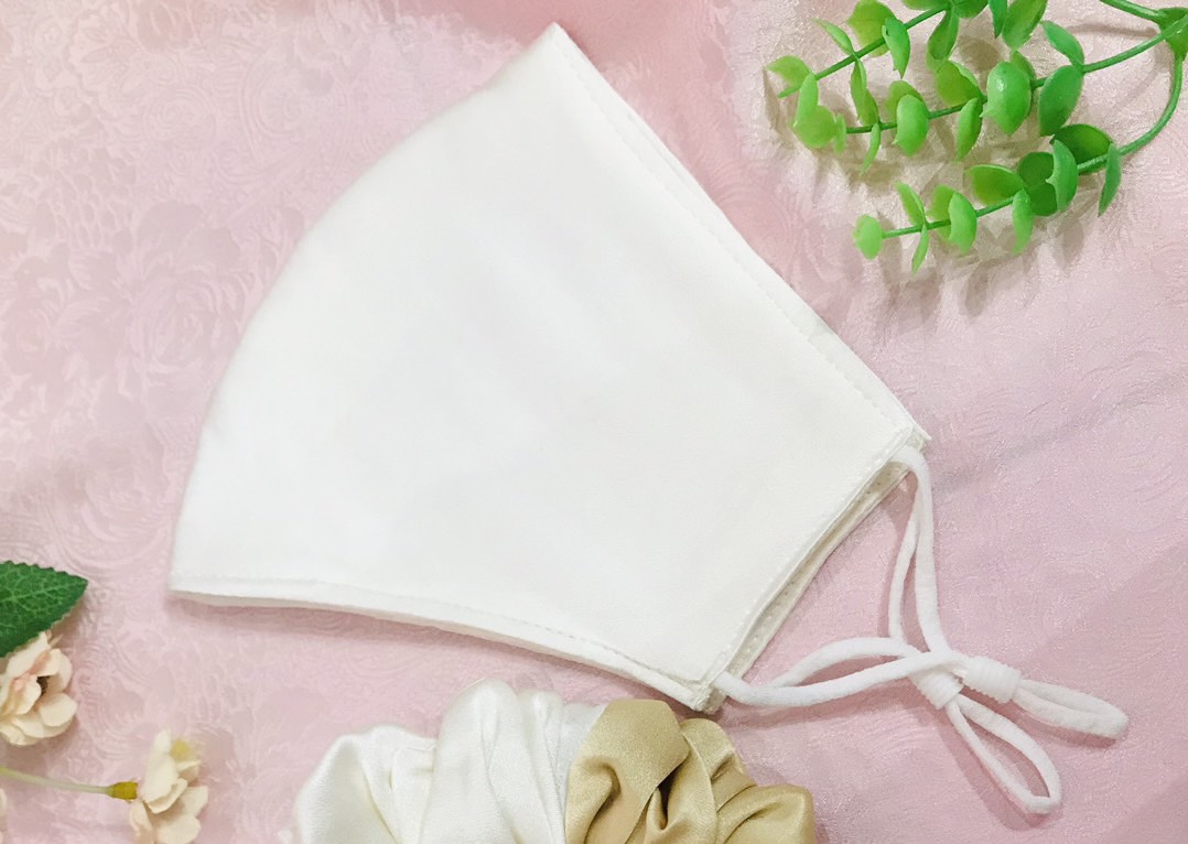 Mulberry silk facemask- Khẩu trang lụa tơ tằm tự nhiên 3 lớp unisex, gồm 2 lớp vải lụa tơ tằm (silk)+ 01 lớp bông tơ tằm