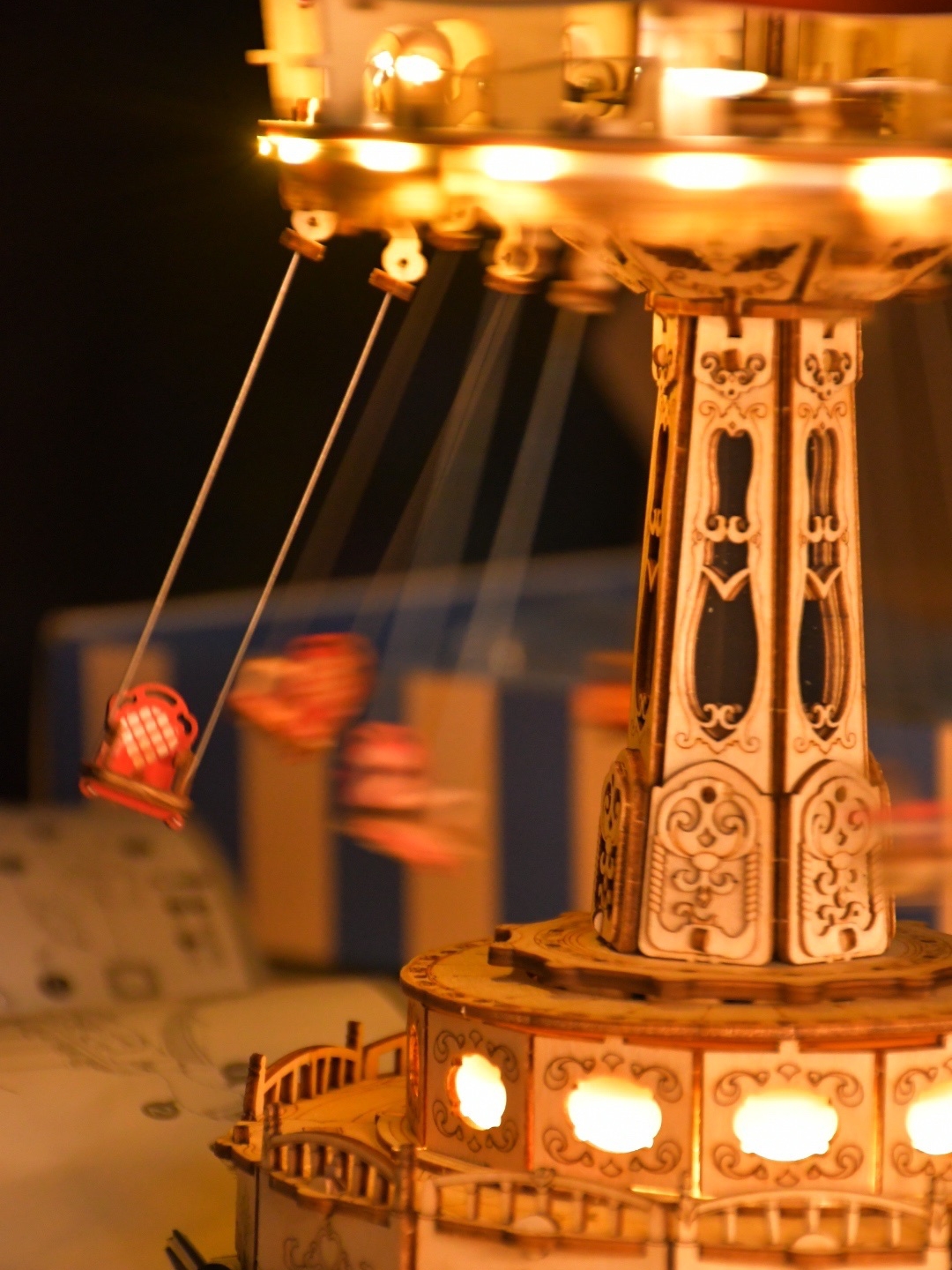 Mô hình Cơ động học Xích Đu Swing Ride EA02 Robotime