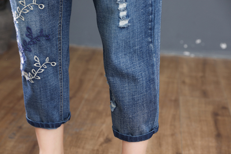 Quần jean bò baggy thêu hoa dây dễ thương QB35