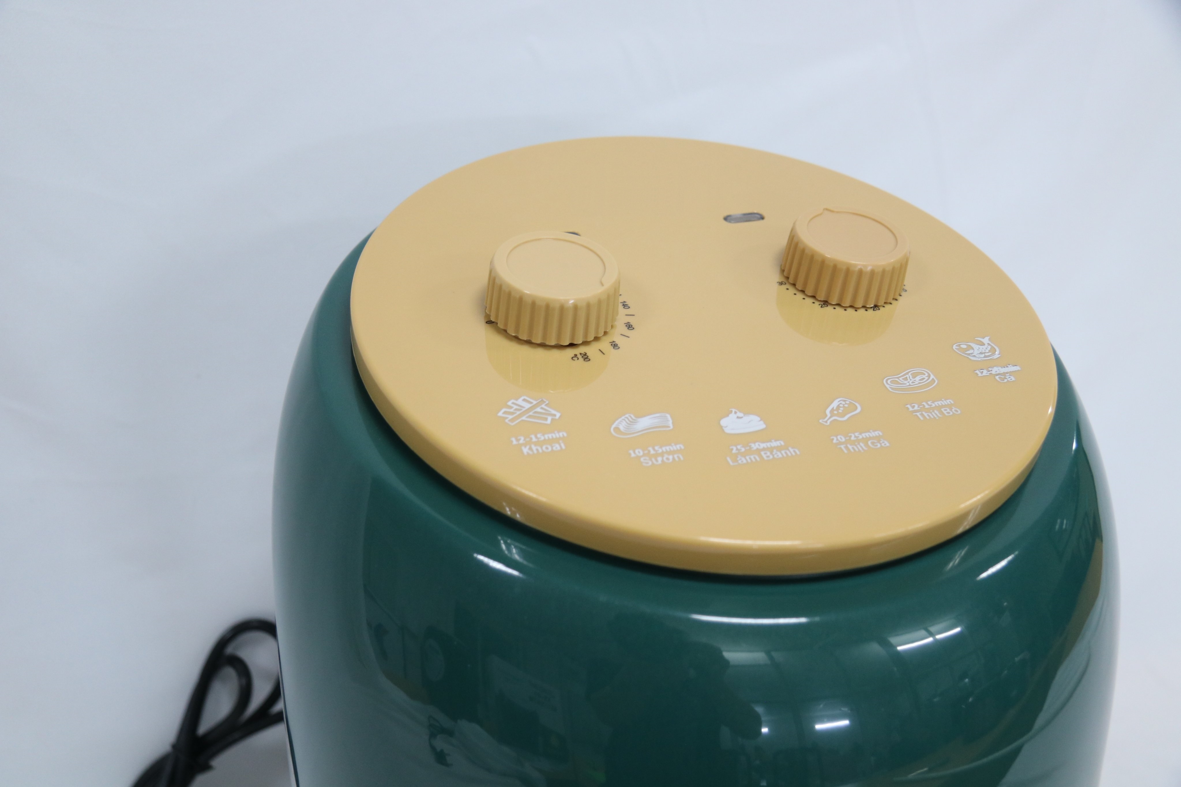 Nồi Chiên Không Dầu MD-65 - Màu Ngẫu Nhiên - Hàng Chính Hãng