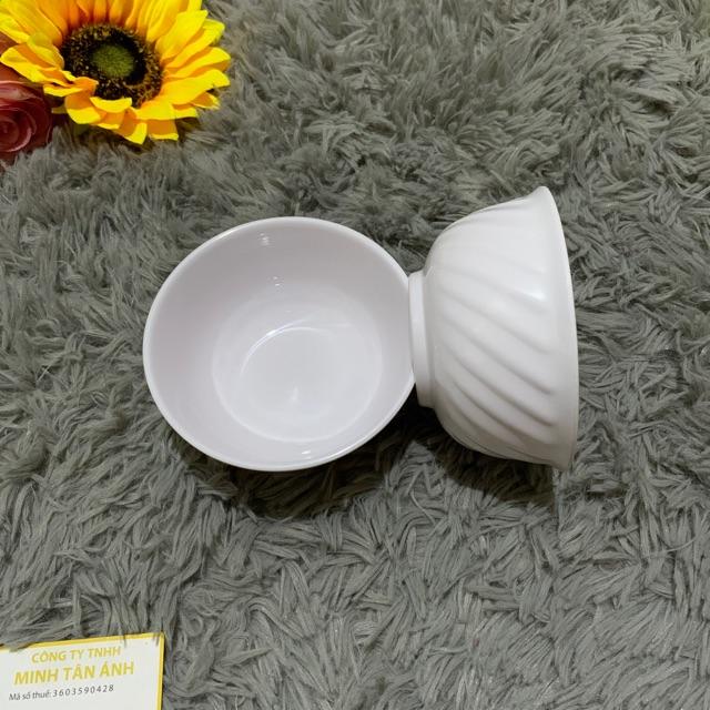 Chén cơm nhựa xoắn trắng 10c