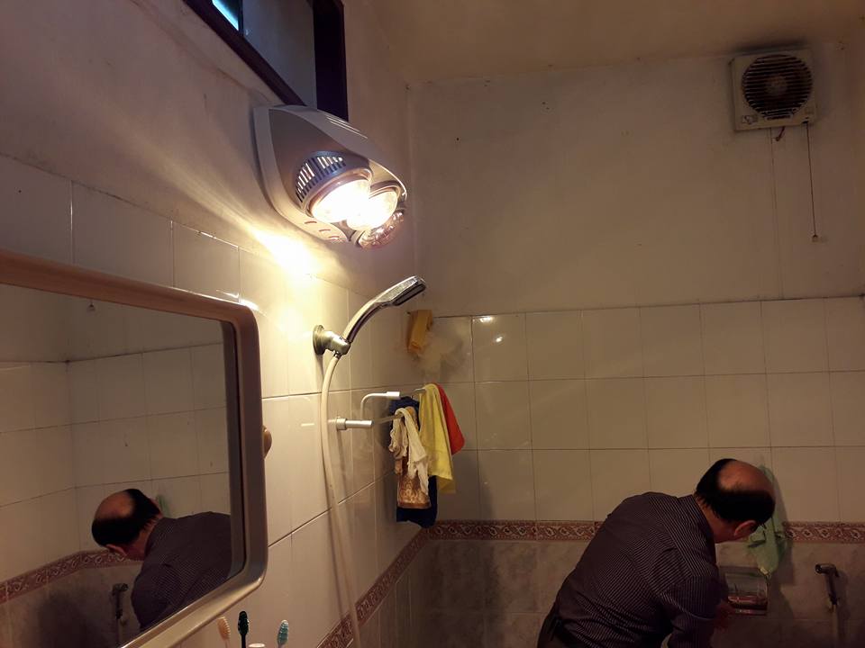 Đèn sưởi nhà tắm 3 bóng Kohn Braun KU03G - Hàng Chính Hãng