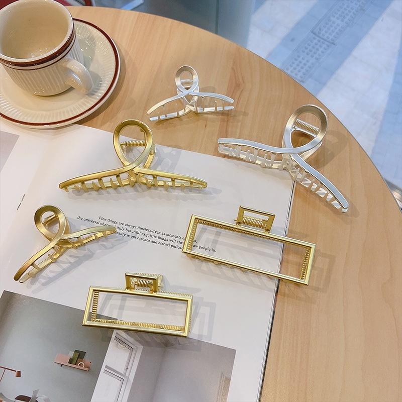 Kẹp tóc Hàn Quốc kẹp càng cua cỡ lớn nhiều mẫu HOT tiktok màu vàng gold sang chảnh
