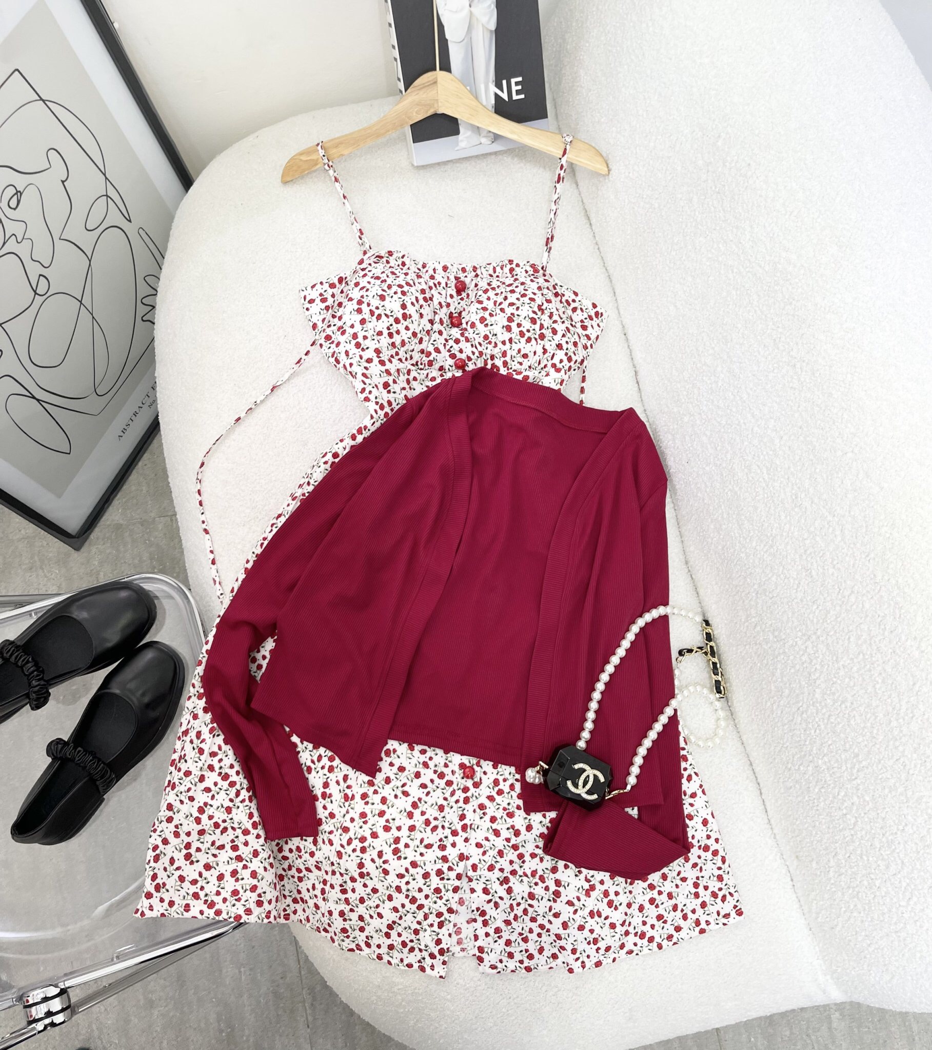 Set đầm 2 dây hoa nhí vai nơ kèm áo khoác cardigan đỏ