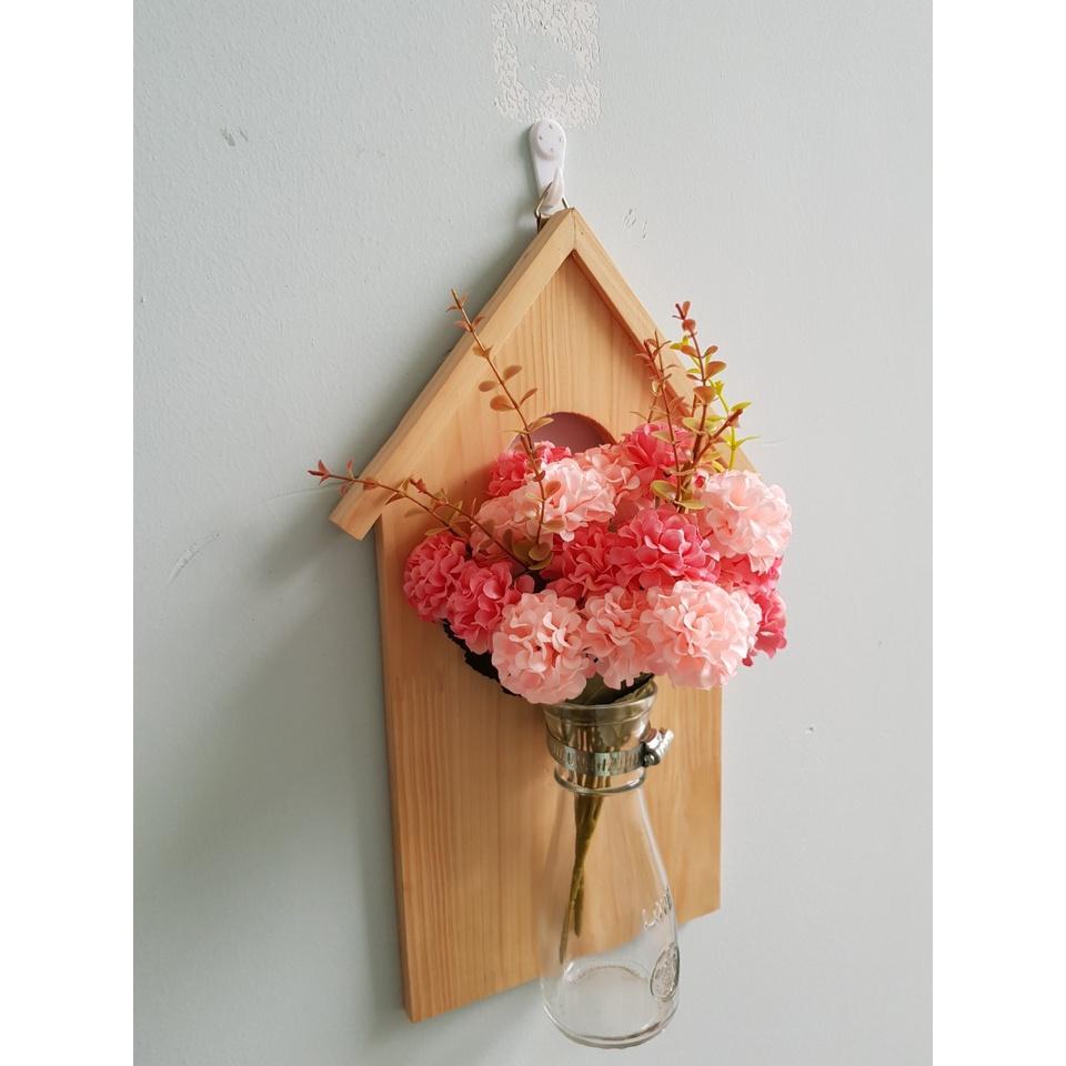 Kệ Gỗ Treo Tường Hình Mái Nhà Độc Đáo Kèm Bình Thuỷ Tinh Cắm Hoa, Trồng Cây Thuỷ Sinh Trang Trí Ban Công