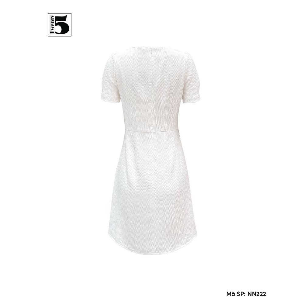 Đầm nữ cổ vuông trắng tay ngắn dáng A thanh lịch Twentyfive NN222