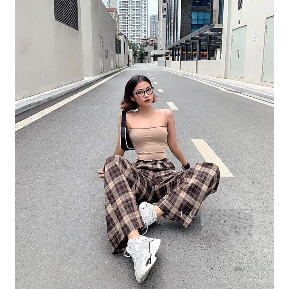 Quần ống rộng kẻ caro khuy trước