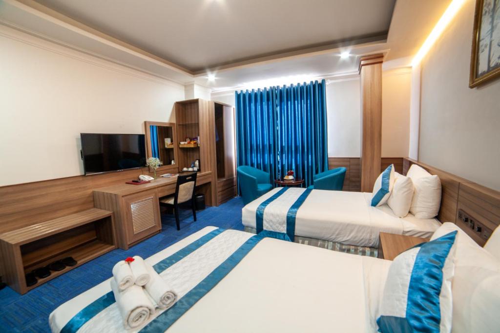 Combo 4N3D KS Rum Vang II Hotel Đà Lạt 3 Sao: VMB khứ hồi Hà Nội - Đà Lạt + Phòng Tiêu Chuẩn + Ăn sáng