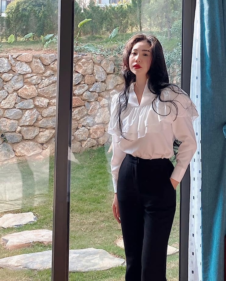 Áo Sơ Mi Bèo Ngực 2 Tầng