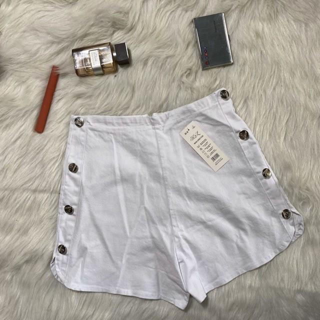 Quần short kaki lưng cao đóng nút 2 bên - Hàng Có Sẵn Đẹp
