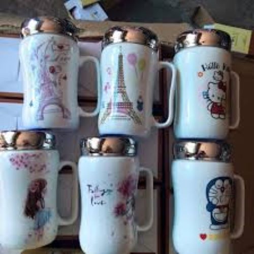 Ly sứ giữ nhiệt nắp tráng gương 400ml có tay cầm,in họa tiết ngẫu nhiên