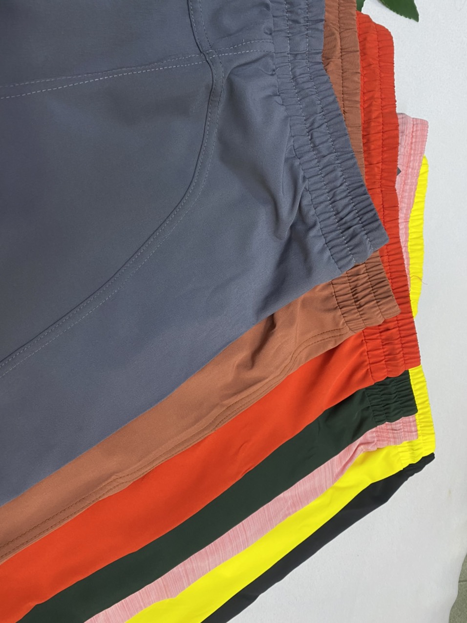 Quần Jogger Nữ Chất Vải Gió Dù Phong Cách Street Wear