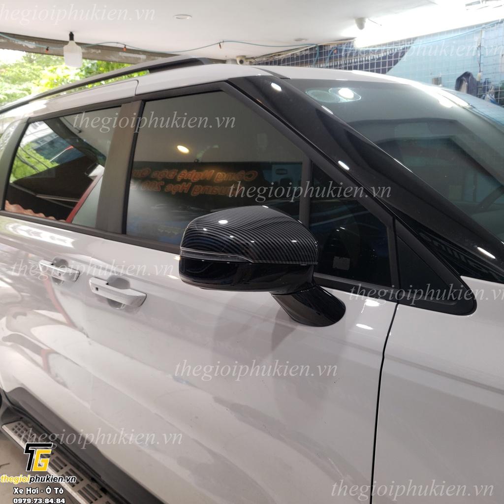 Bộ ốp gương chiếu hậu Kia Carnival vân Carbon cap cấp