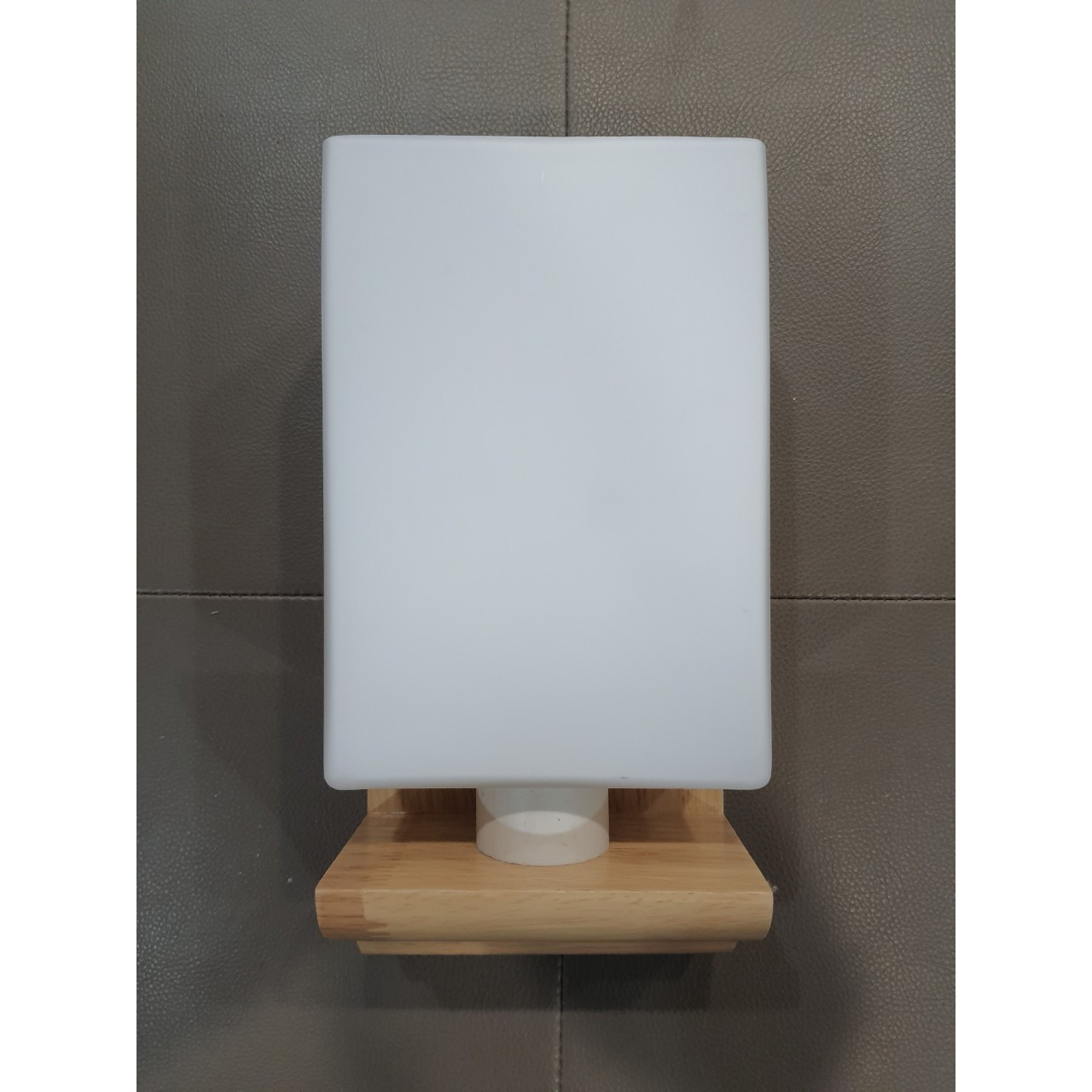 Đèn tường gỗ cao cấp 8915