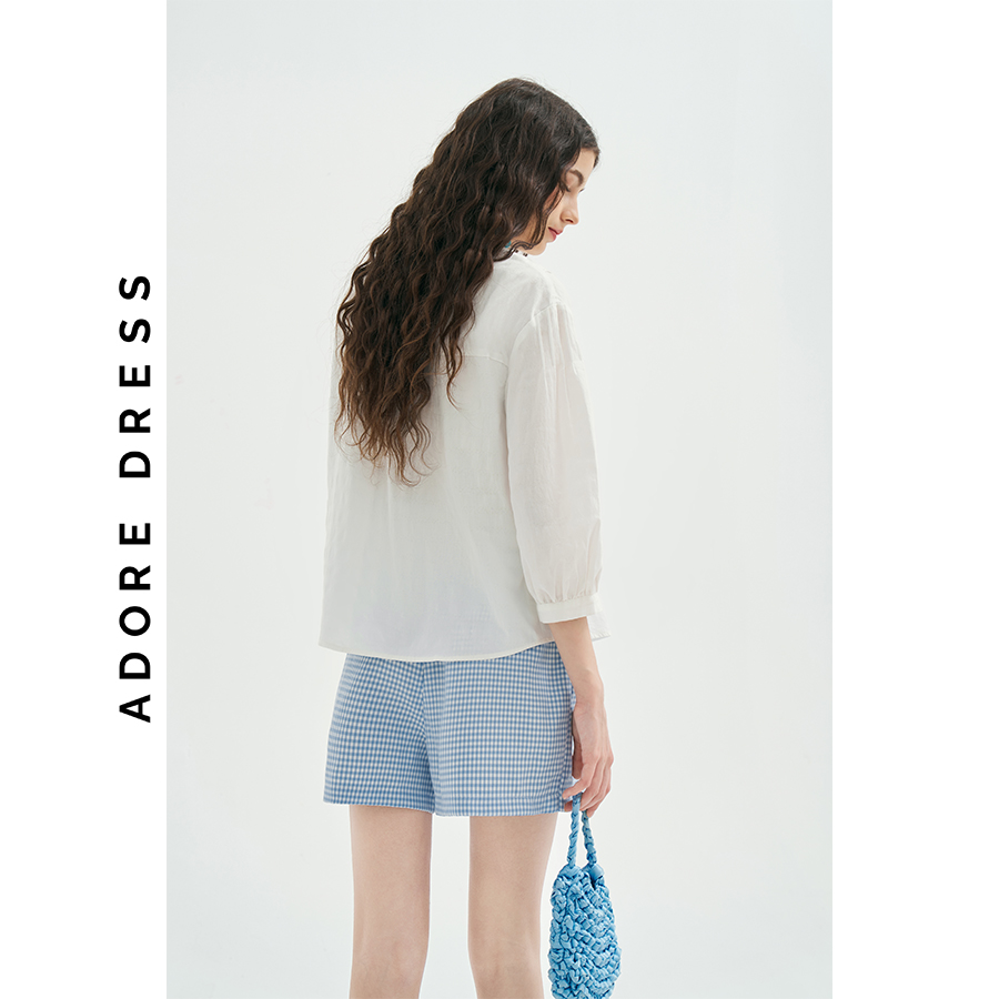 Áo sơ mi Tops casual style thô trơn trắng và xanh  thêu cầu ngực 311TO1120  ADORE DRESS
